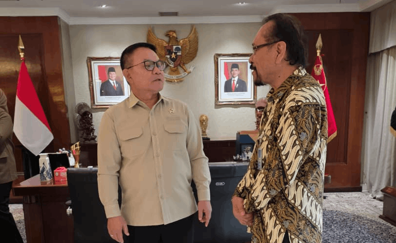 Ketua Umum BPP KKLR H Arsyad Kasmar bersama KSP Jenderal Purn TNI Dudung Abdurachman